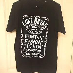 Luke Bryan Black 2017 concert T-Shirt, Medium, like new.